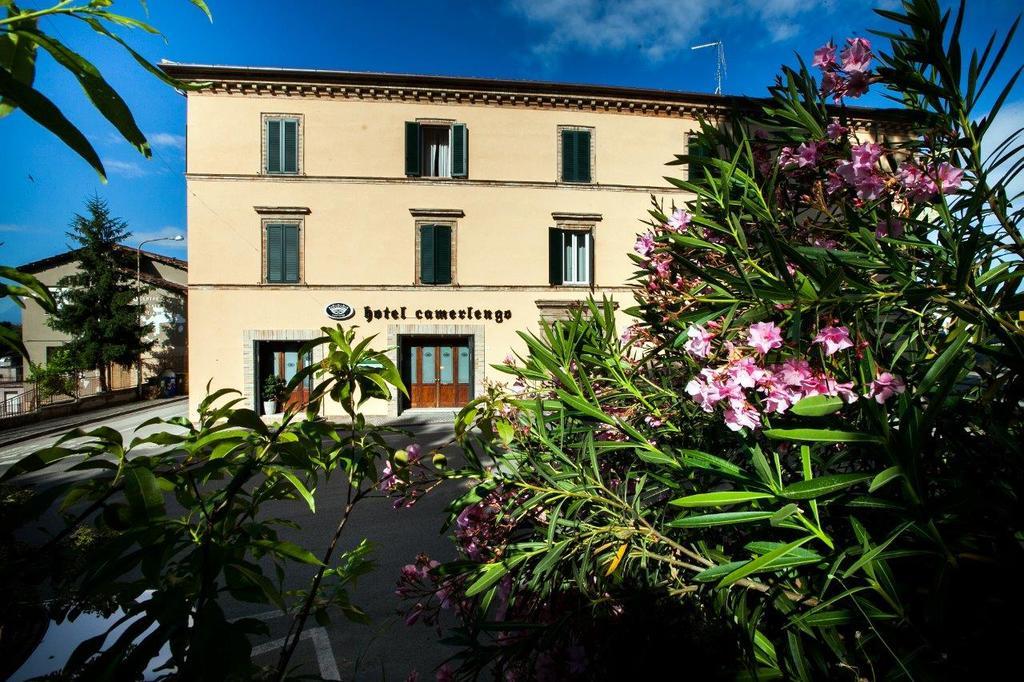 Hotel Camerlengo Корридония Экстерьер фото