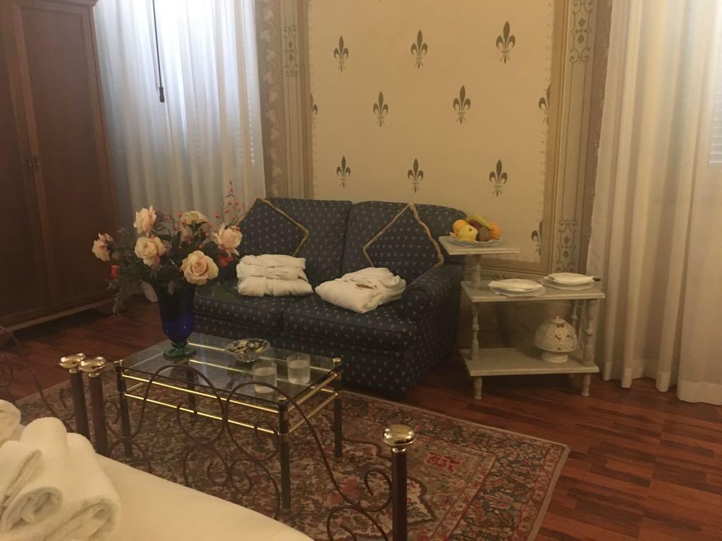 Hotel Camerlengo Корридония Экстерьер фото